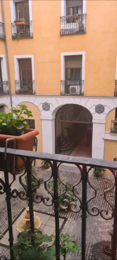 Hostal Andrea Sol Madrid Kültér fotó