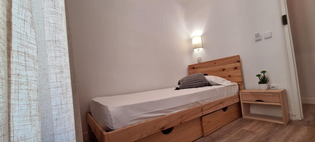 Hostal Andrea Sol Madrid Kültér fotó