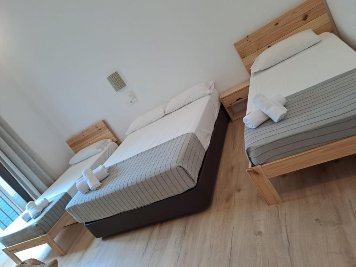 Hostal Andrea Sol Madrid Kültér fotó