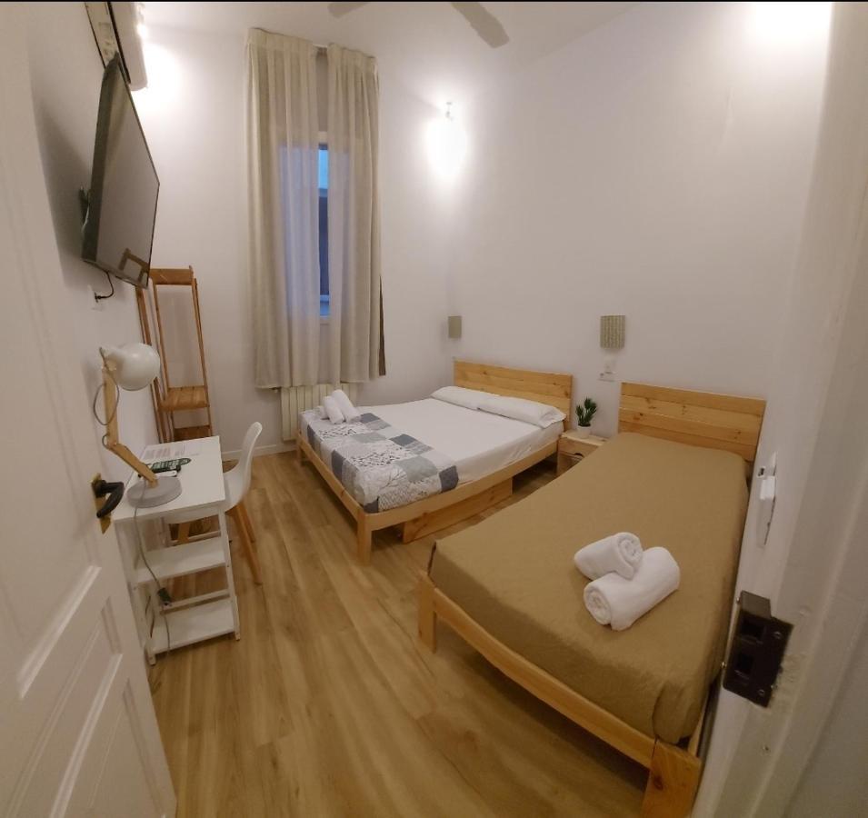 Hostal Andrea Sol Madrid Kültér fotó