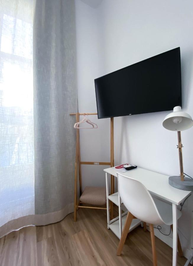 Hostal Andrea Sol Madrid Kültér fotó