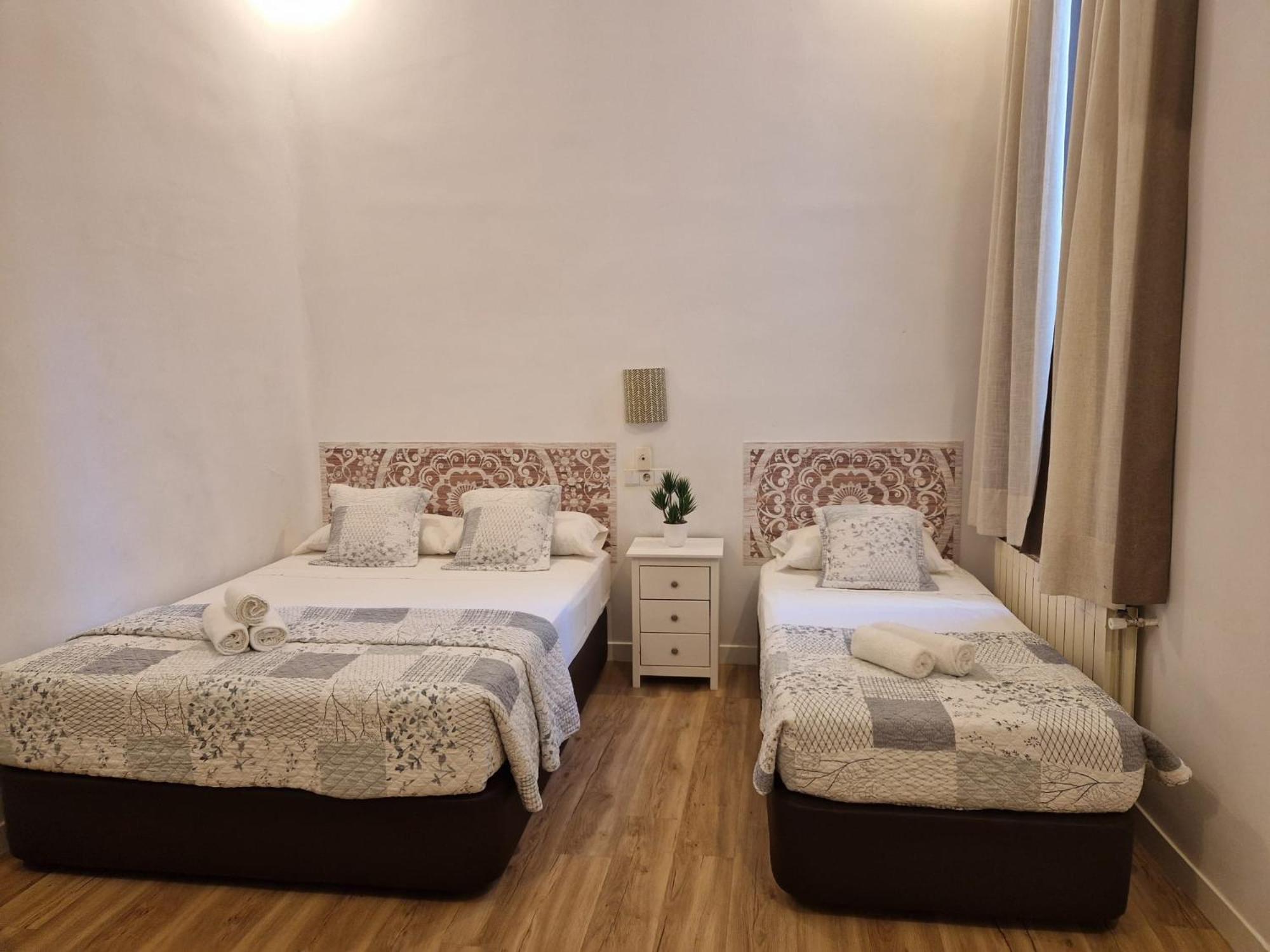 Hostal Andrea Sol Madrid Kültér fotó