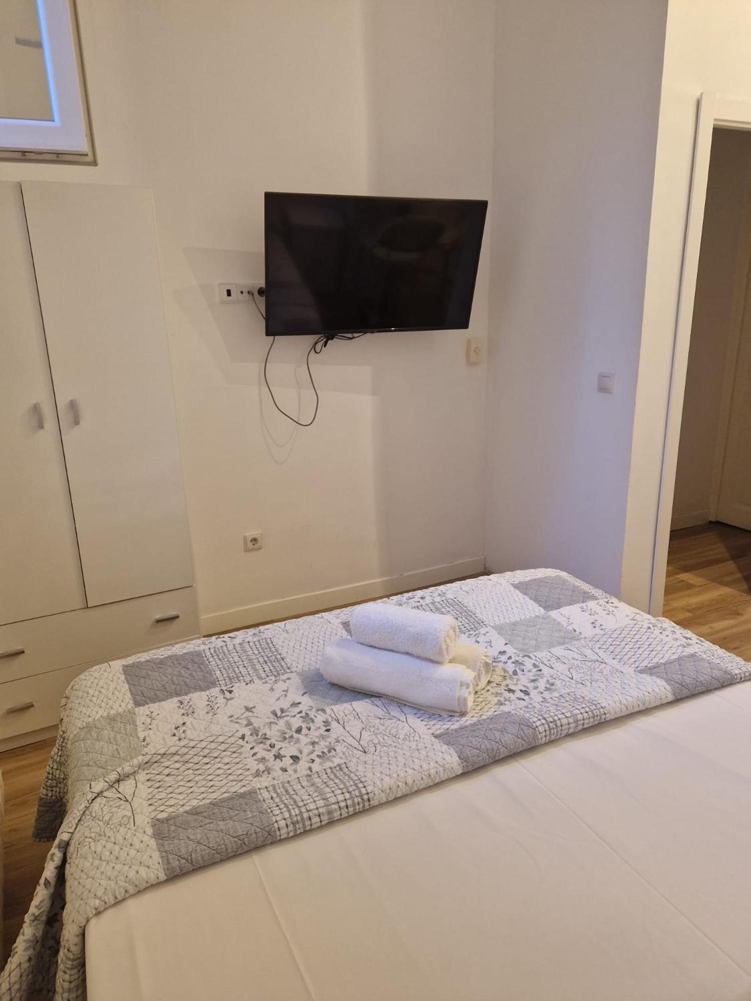 Hostal Andrea Sol Madrid Kültér fotó