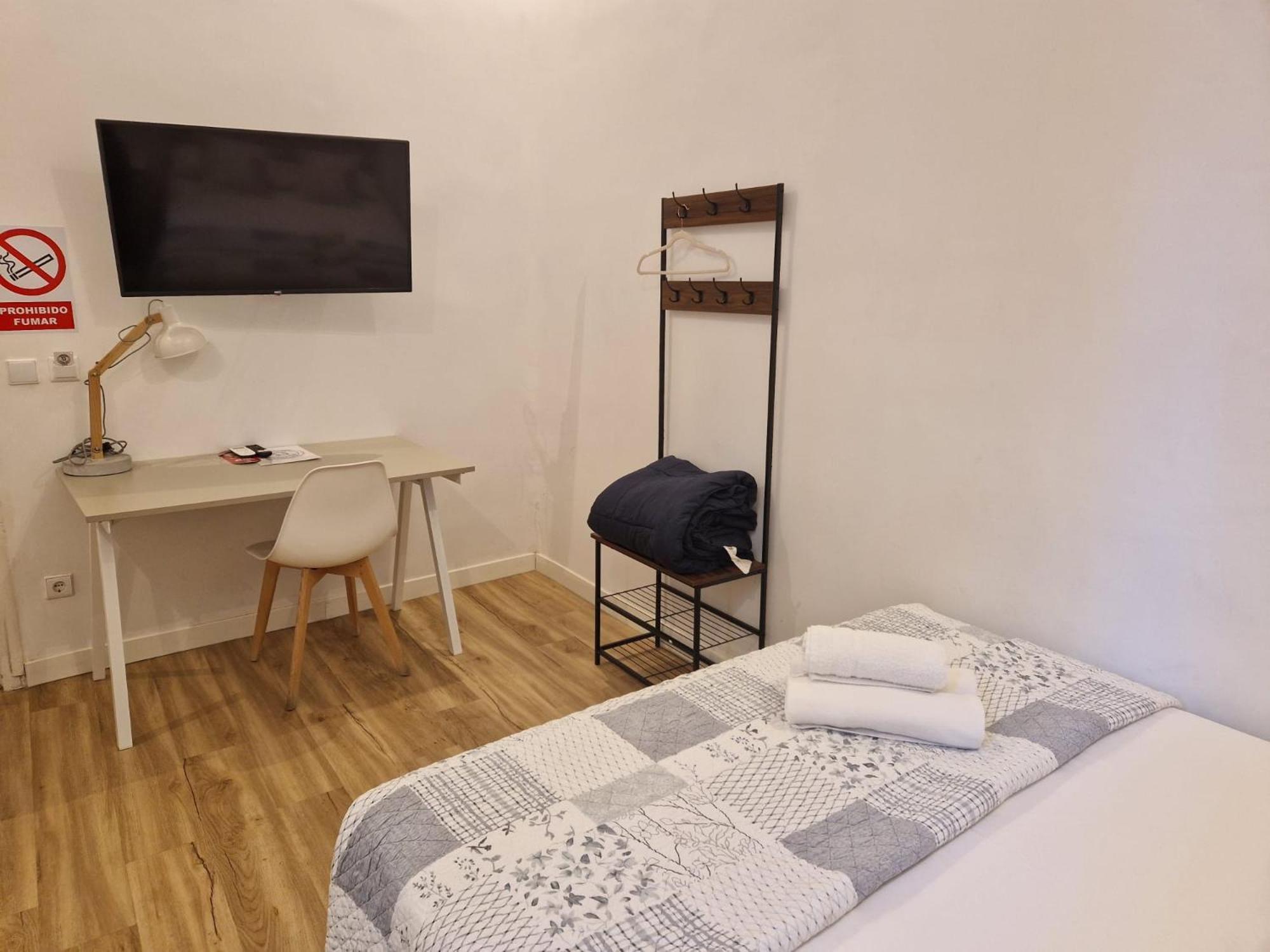 Hostal Andrea Sol Madrid Kültér fotó