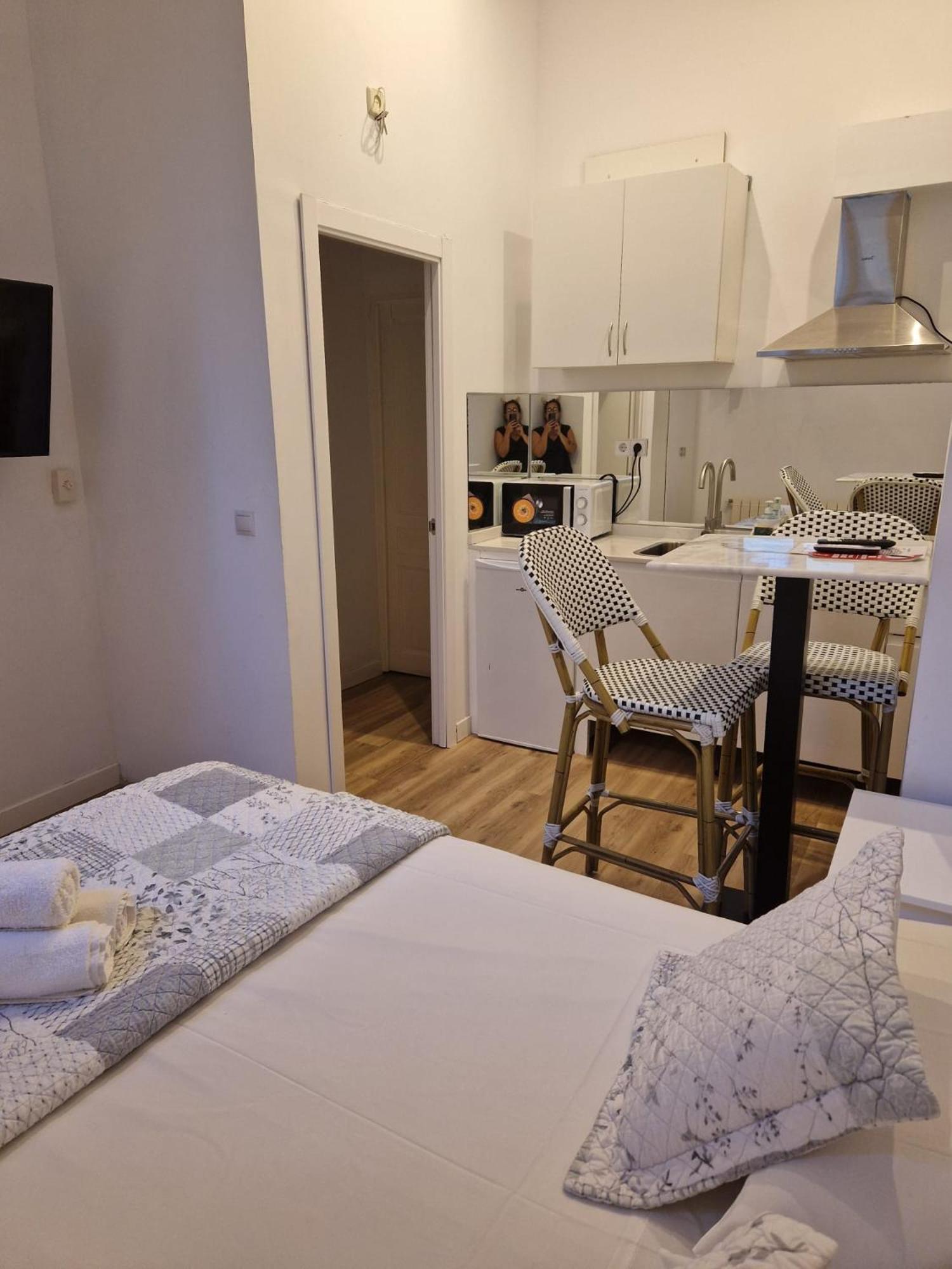 Hostal Andrea Sol Madrid Kültér fotó